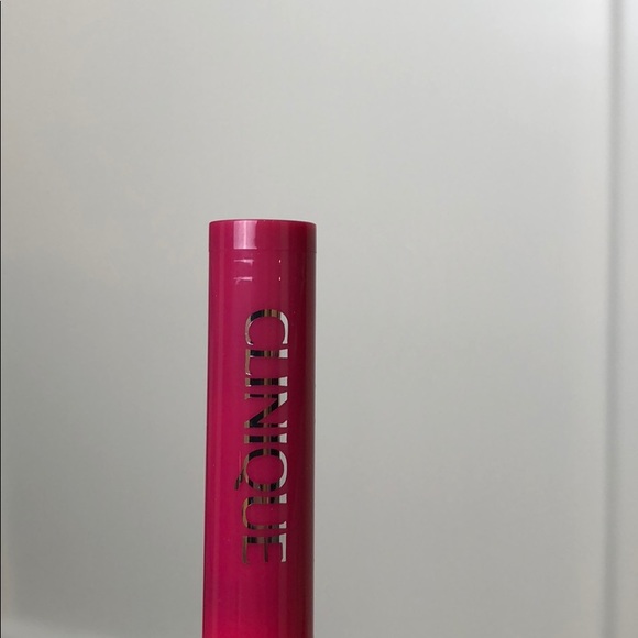 Clinique Pop Lip Shadow Matte Lip Powder Fuchsia - Picture 3 of 4